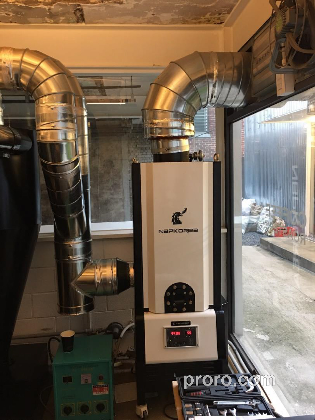 FUJIROYAL 富士皇家咖啡烘焙机 消烟消味后燃机 安装案例 - Cafezal LAB咖啡店