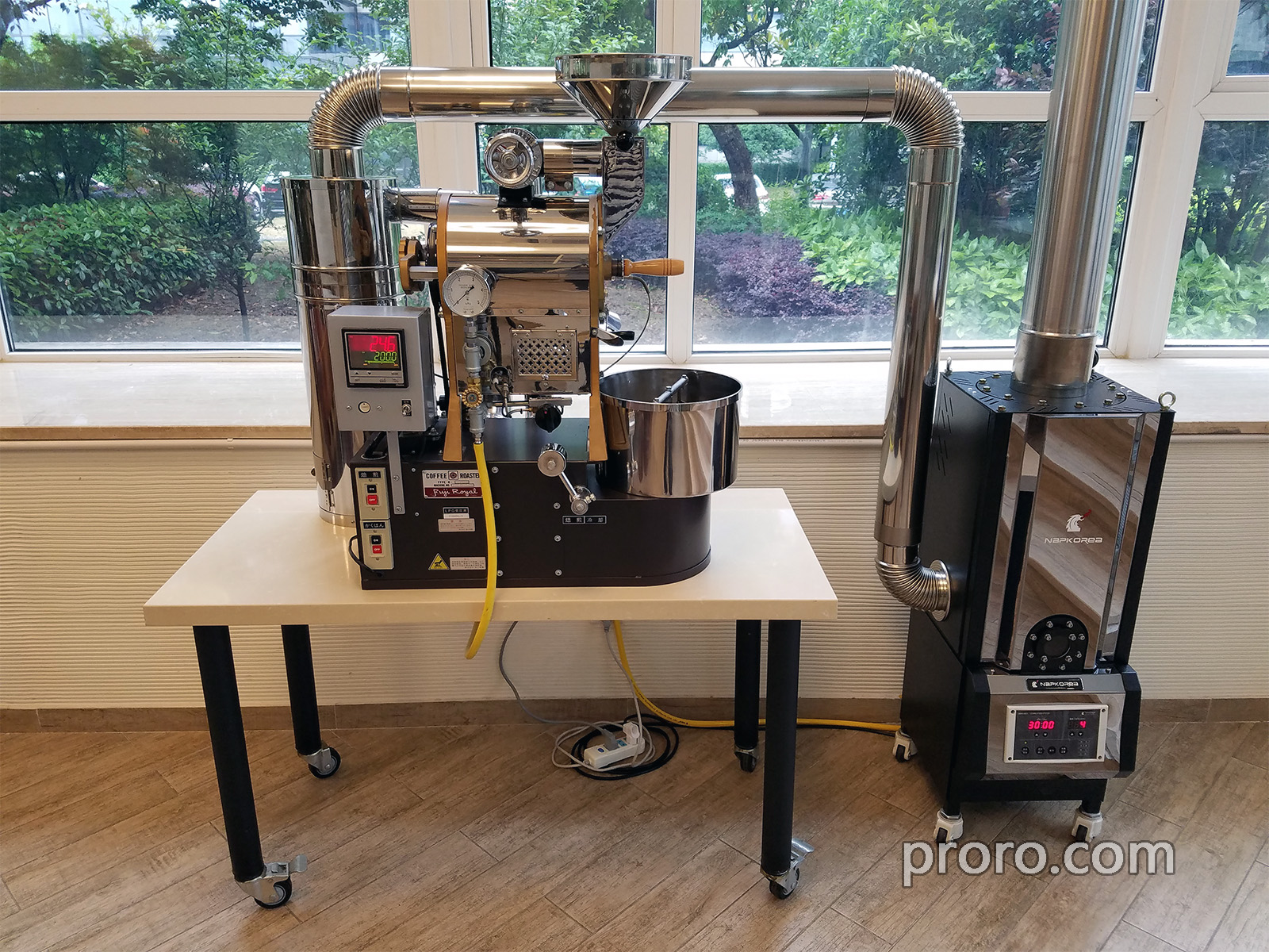 FUJIROYAL 富士皇家3公斤咖啡烘焙机 除烟除味 后燃机 安装案例照片